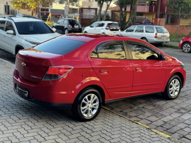 CHEVROLET - PRISMA - 2014/2014 - Vermelha - R$ 52.900,00