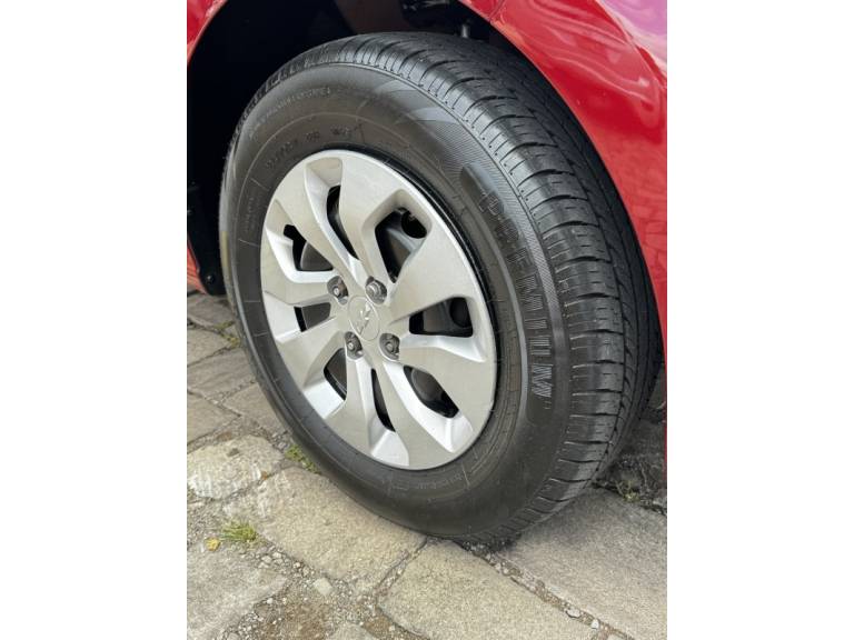 CHEVROLET - ONIX - 2018/2018 - Vermelha - R$ 54.900,00