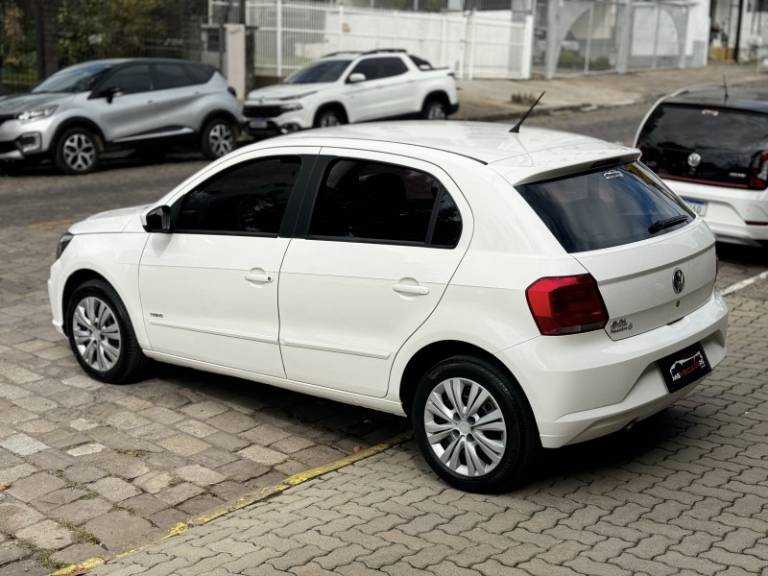 VOLKSWAGEN - GOL - 2020/2020 - Branca - R$ 51.900,00