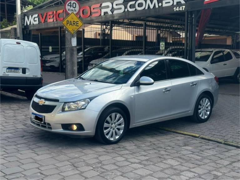 CHEVROLET - CRUZE - 2014/2014 - Prata - R$ 61.900,00