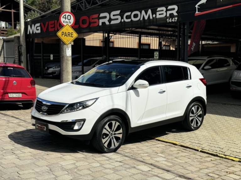 KIA MOTORS - SPORTAGE - 2013/2013 - Branca - R$ 78.900,00