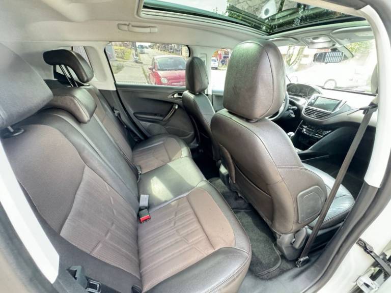 PEUGEOT - 2008 - 2016/2016 - Branca - R$ 60.500,00