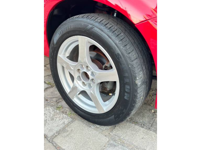 CHEVROLET - CELTA - 2012/2012 - Vermelha - R$ 27.900,00