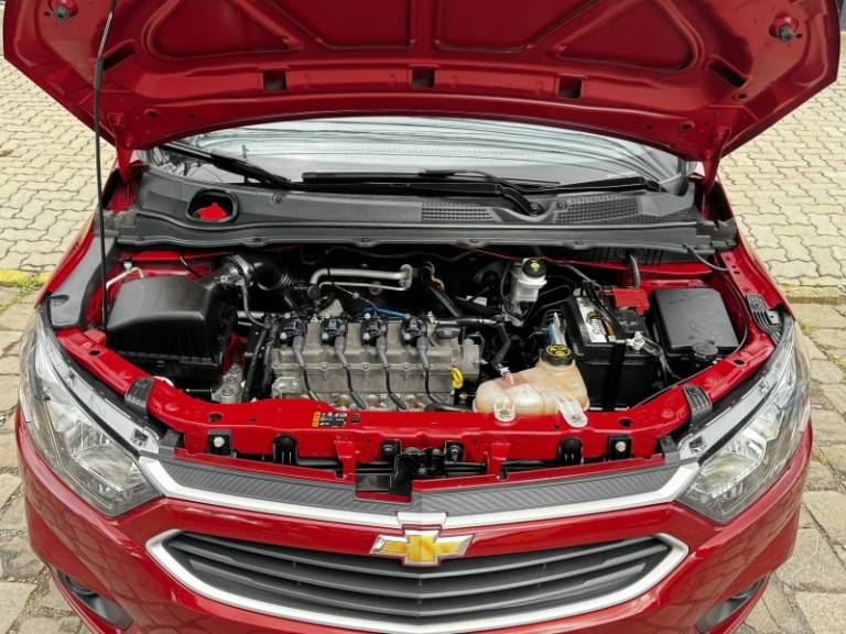 CHEVROLET - ONIX - 2018/2018 - Vermelha - R$ 54.900,00