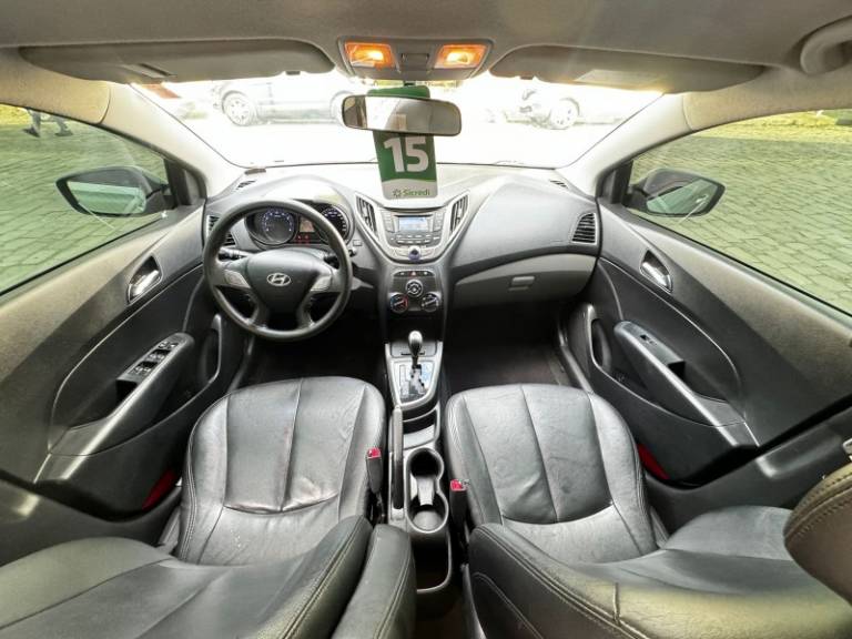 HYUNDAI - HB20S - 2014/2015 - Prata - R$ 54.900,00