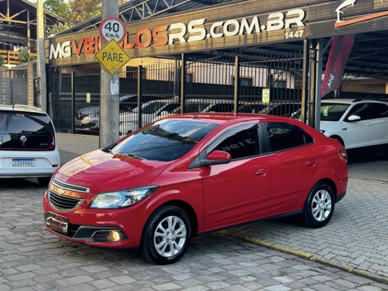 CHEVROLET - PRISMA - 2014/2014 - Vermelha - R$ 52.900,00