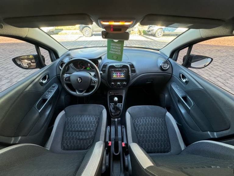 RENAULT - CAPTUR - 2018/2018 - Prata - R$ 75.900,00