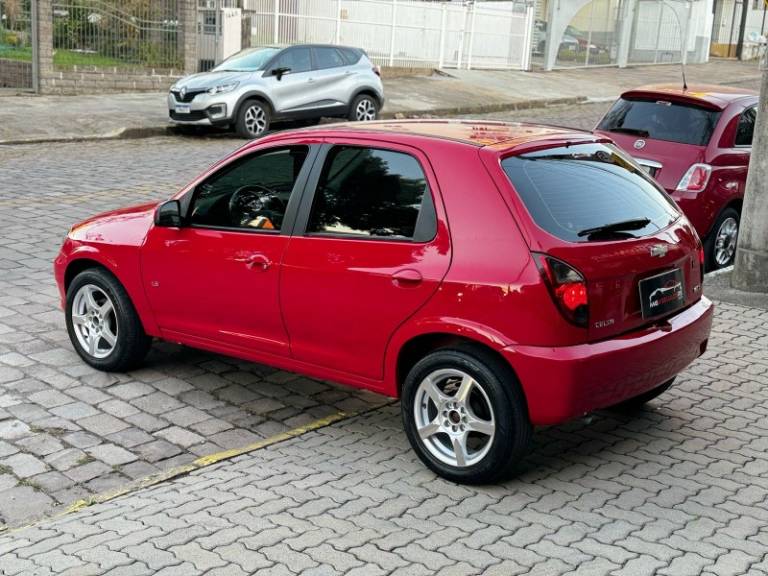 CHEVROLET - CELTA - 2012/2012 - Vermelha - R$ 27.900,00