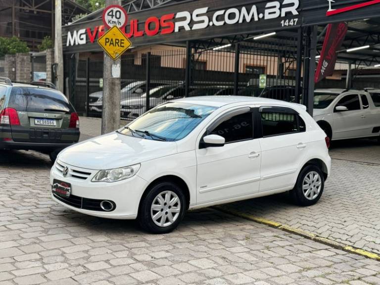 VOLKSWAGEN - GOL - 2013/2013 - Branca - R$ 30.900,00