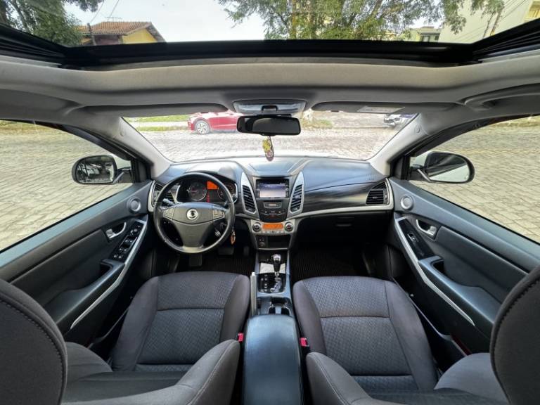 SSANGYONG - KORANDO - 2015/2015 - Branca - R$ 65.000,00