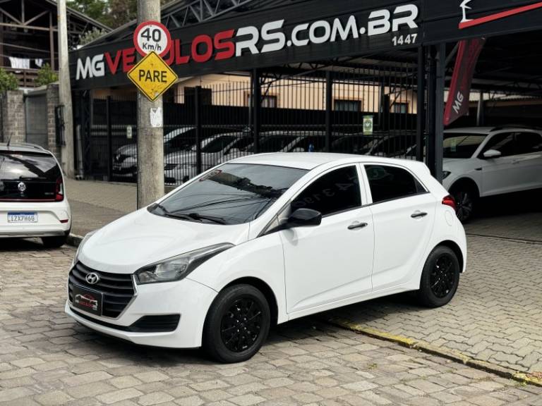 HYUNDAI - HB20 - 2017/2017 - Branca - R$ 48.500,00