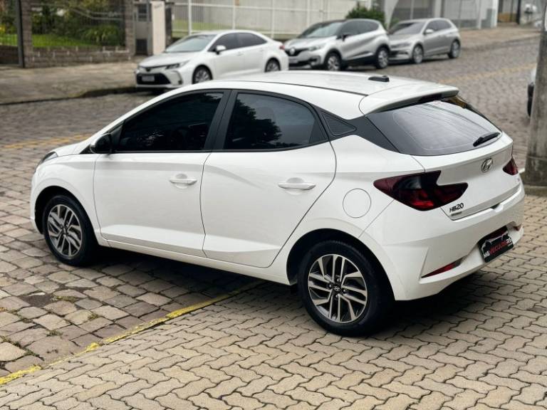 HYUNDAI - HB20 - 2021/2021 - Branca - R$ 71.900,00