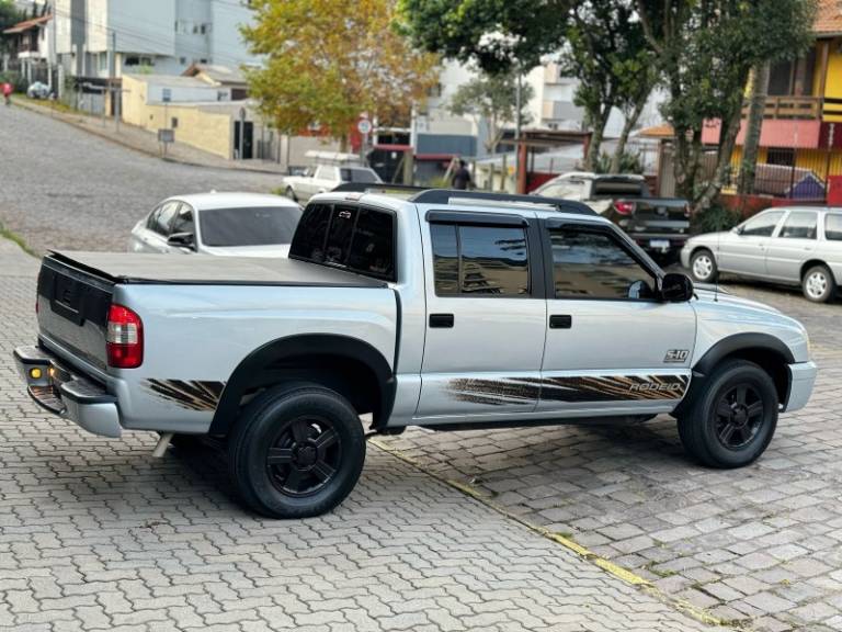 CHEVROLET - S10 - 2010/2010 - Prata - R$ 62.900,00