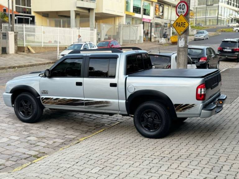 CHEVROLET - S10 - 2010/2010 - Prata - R$ 62.900,00