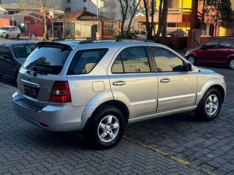 KIA MOTORS - SORENTO - 2009/2009 - Prata - R$ 50.900,00