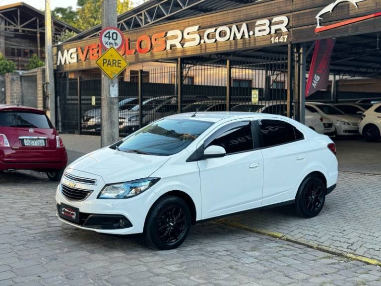 CHEVROLET - PRISMA - 2013/2013 - Branca - R$ 46.900,00