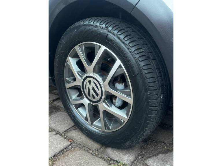VOLKSWAGEN - UP - 2016/2016 - Branca - R$ 46.900,00