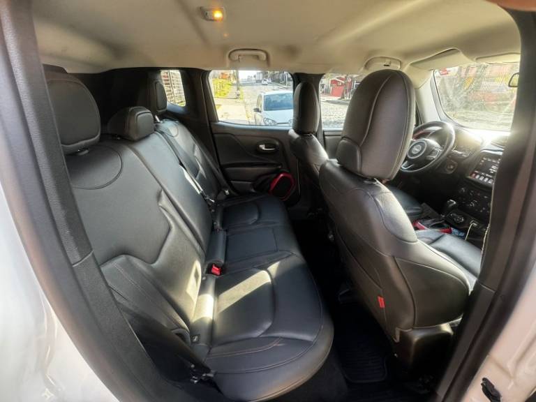 JEEP - RENEGADE - 2019/2019 - Branca - R$ 114.900,00