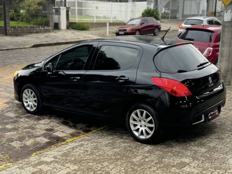 PEUGEOT - 308 - 2014/2014 - Preta - R$ 37.900,00
