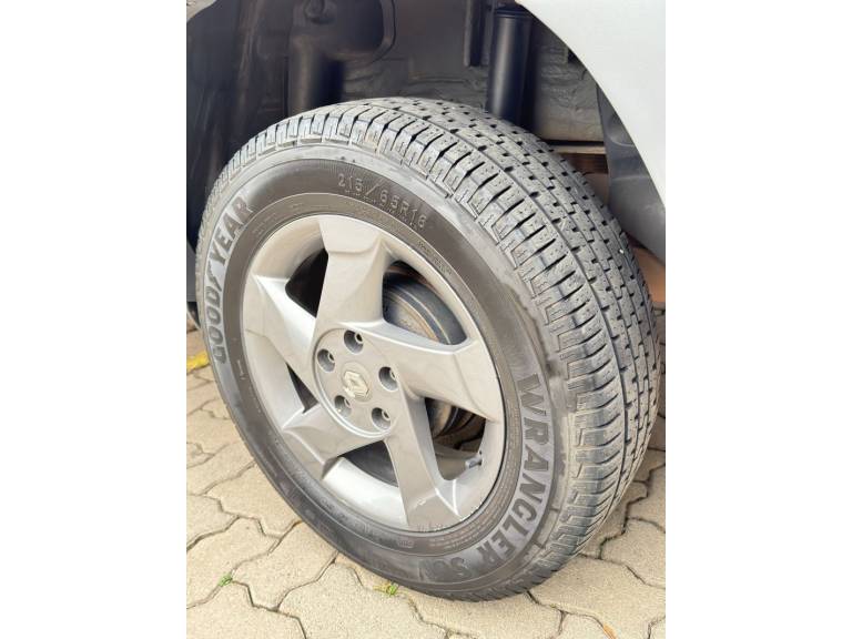 RENAULT - DUSTER - 2013/2013 - Preta - R$ 53.900,00