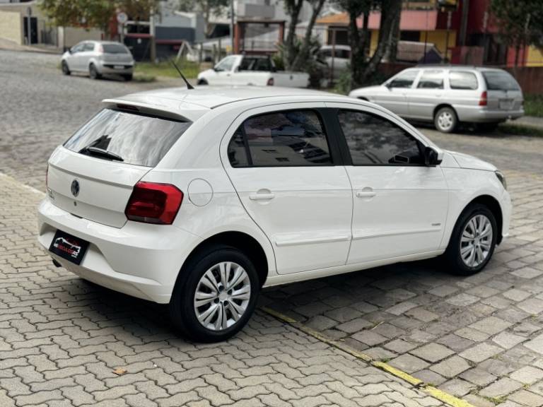 VOLKSWAGEN - GOL - 2020/2020 - Branca - R$ 51.900,00
