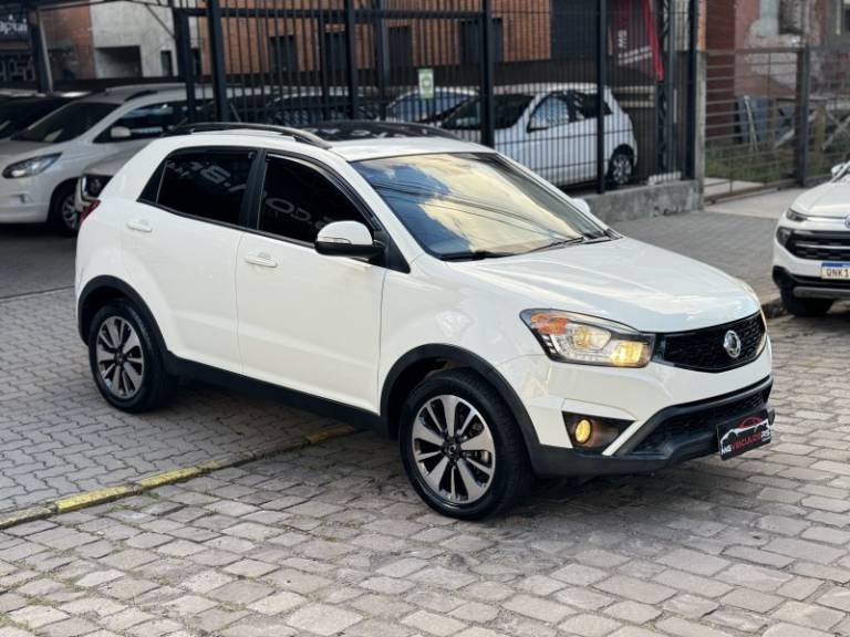 SSANGYONG - KORANDO - 2015/2015 - Branca - R$ 65.000,00