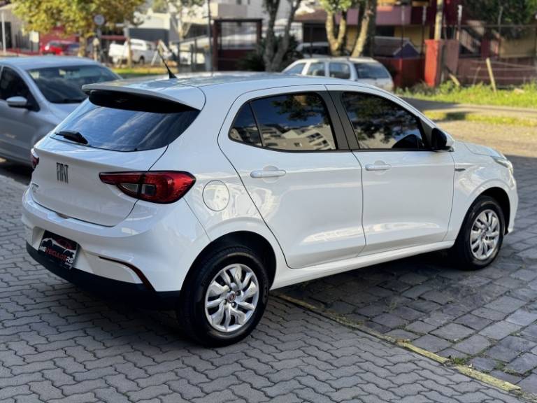 FIAT - ARGO - 2020/2020 - Branca - R$ 57.900,00