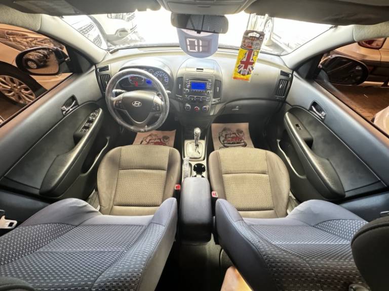 HYUNDAI - I30 - 2010/2010 - Preta - R$ 43.900,00