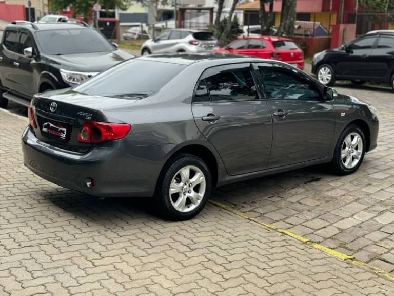 TOYOTA - COROLLA - 2009/2010 - Cinza - R$ 54.900,00