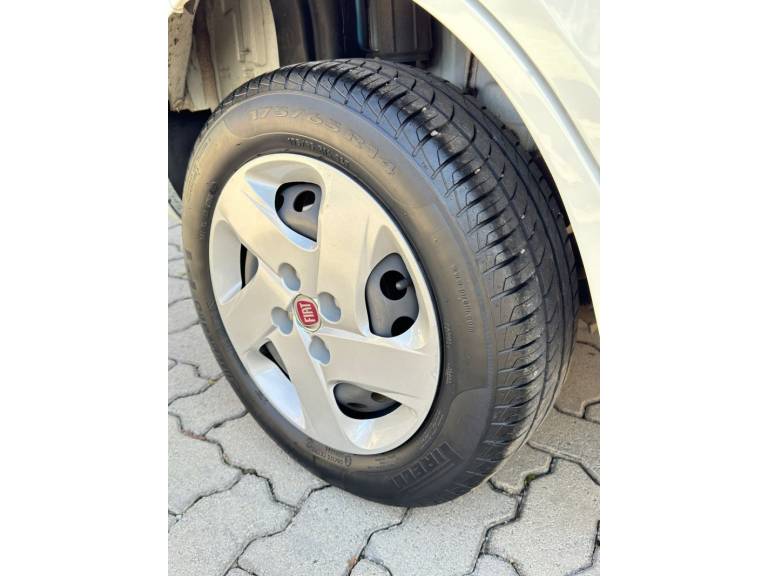 FIAT - MOBI - 2019/2019 - Branca - R$ 45.900,00