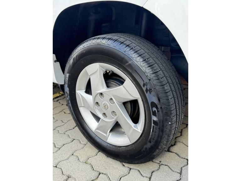 RENAULT - DUSTER - 2015/2015 - Branca - R$ 54.900,00