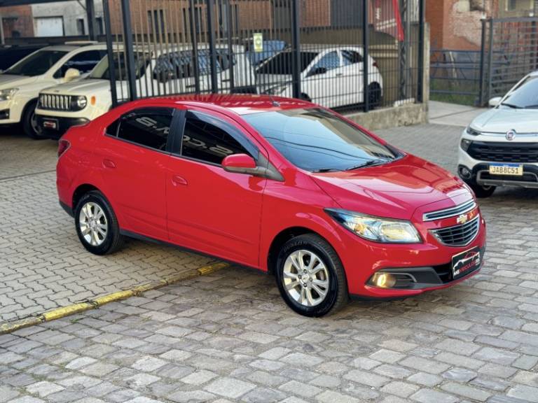 CHEVROLET - PRISMA - 2014/2014 - Vermelha - R$ 52.900,00