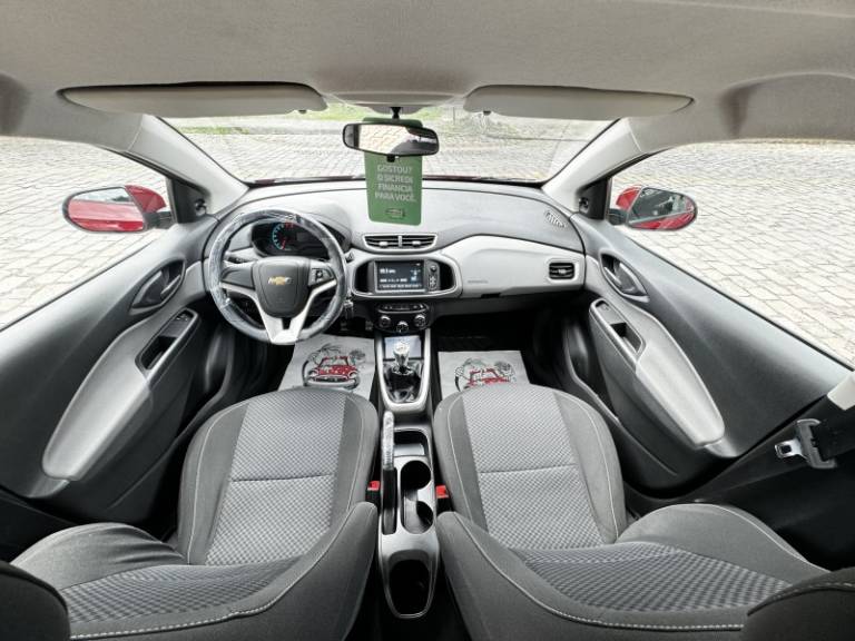 CHEVROLET - ONIX - 2018/2018 - Vermelha - R$ 54.900,00