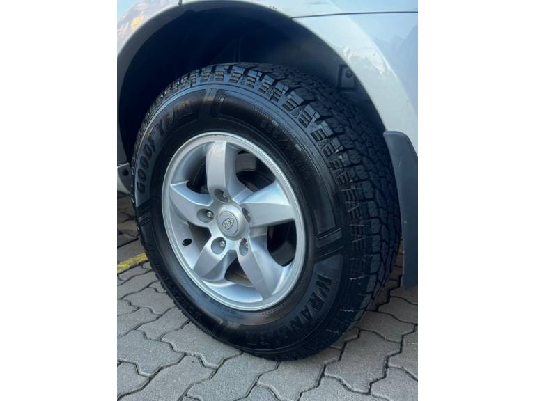 KIA MOTORS - SORENTO - 2009/2009 - Prata - R$ 50.900,00