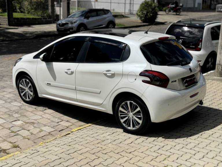 PEUGEOT - 208 - 2019/2020 - Branca - R$ 70.900,00