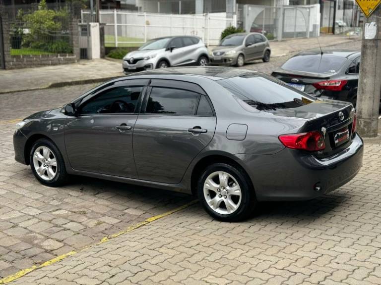 TOYOTA - COROLLA - 2009/2010 - Cinza - R$ 54.900,00