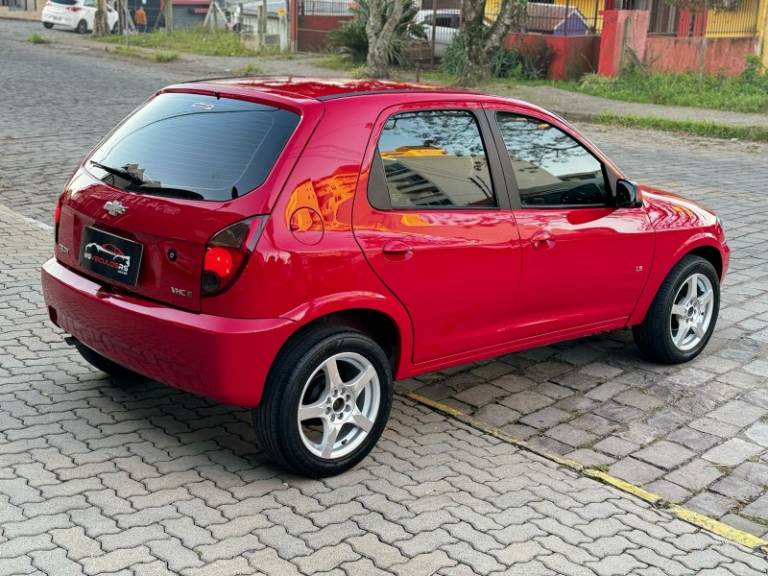 CHEVROLET - CELTA - 2012/2012 - Vermelha - R$ 27.900,00