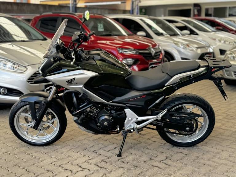 HONDA - NC 750X - 2019/2019 - Verde - R$ 43.900,00