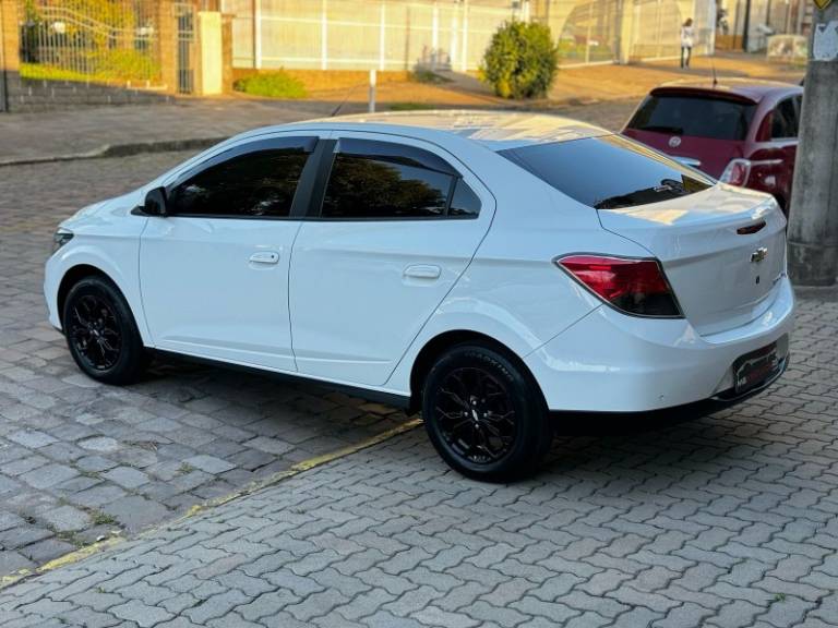 CHEVROLET - PRISMA - 2013/2013 - Branca - R$ 46.900,00
