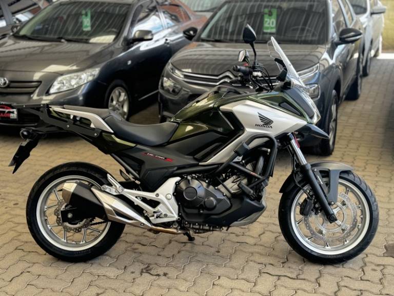 HONDA - NC 750X - 2019/2019 - Verde - R$ 43.900,00