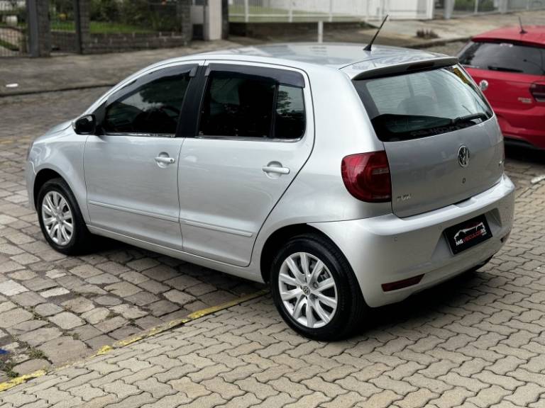 VOLKSWAGEN - FOX - 2013/2014 - Prata - R$ 34.900,00