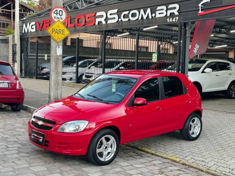CHEVROLET - CELTA - 2012/2012 - Vermelha - R$ 27.900,00
