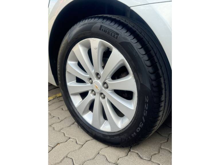 CHEVROLET - CRUZE - 2014/2014 - Prata - R$ 61.900,00