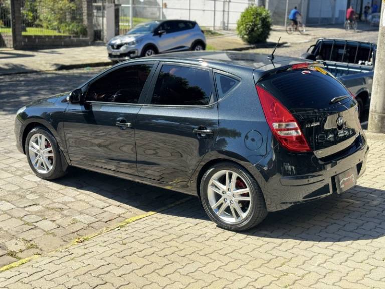 HYUNDAI - I30 - 2010/2010 - Preta - R$ 43.900,00