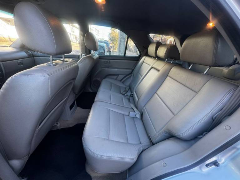 KIA MOTORS - SORENTO - 2009/2009 - Prata - R$ 50.900,00