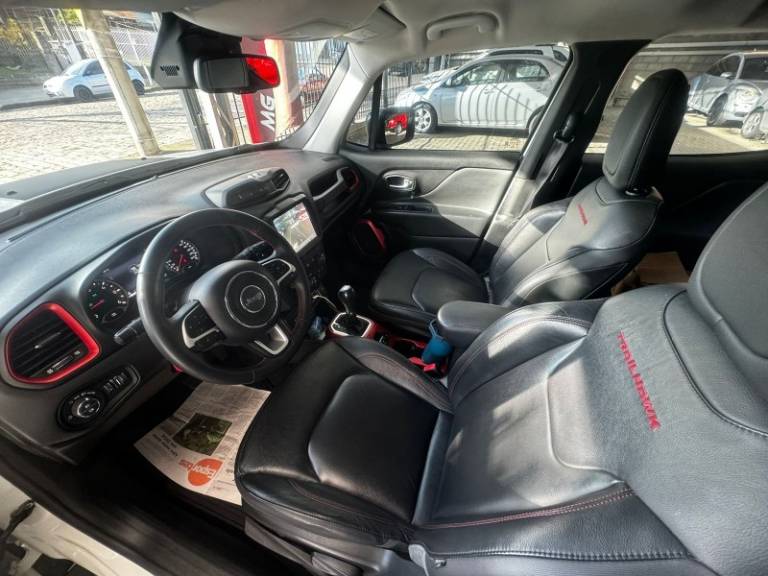 JEEP - RENEGADE - 2019/2019 - Branca - R$ 114.900,00