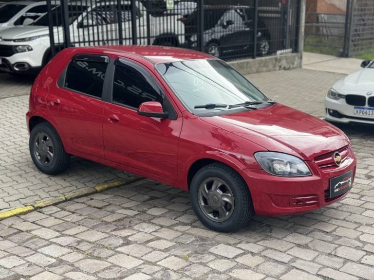CHEVROLET - CELTA - 2009/2009 - Vermelha - R$ 25.900,00