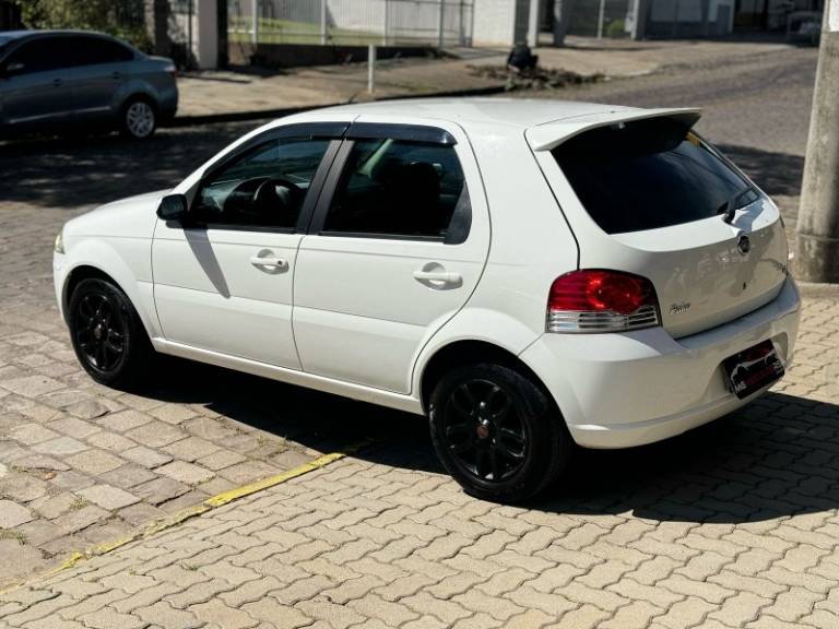 FIAT - PALIO - 2010/2010 - Branca - R$ 34.900,00