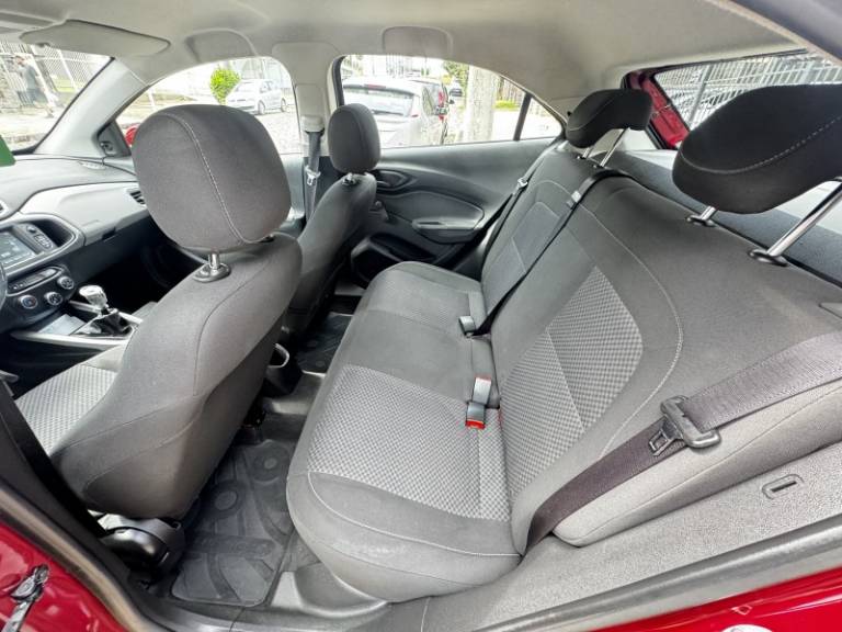 CHEVROLET - ONIX - 2018/2018 - Vermelha - R$ 54.900,00
