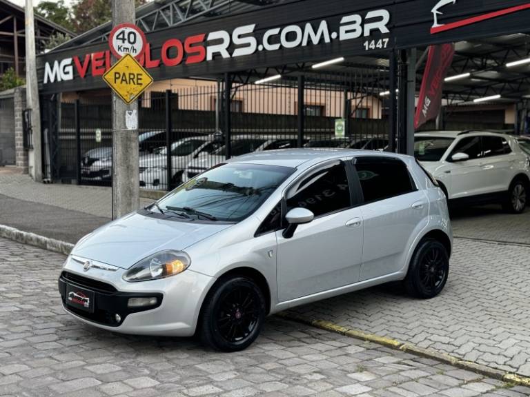 FIAT - PUNTO - 2013/2013 - Prata - R$ 37.900,00
